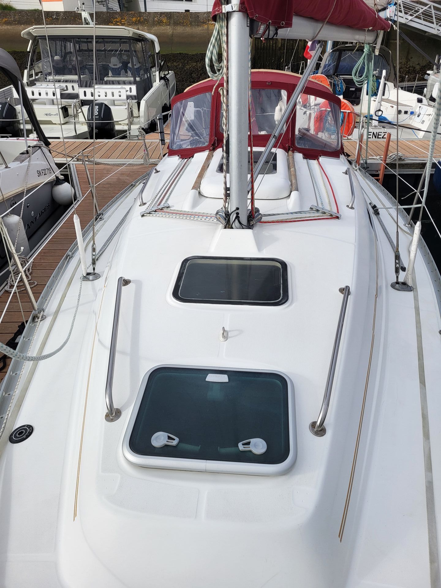 slider 1 Beneteau Oceanis 281